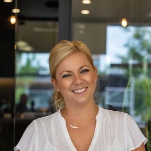 Meet your Posher, Marie-christine